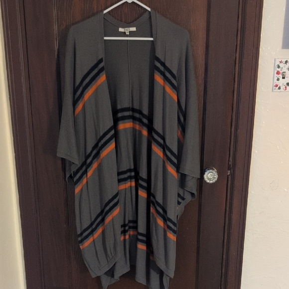 BB Dakota Gray Wrap Cardigan - Picture 1 of 7